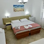 Priam Hotel