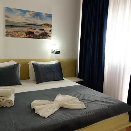Priam 3* Durrës