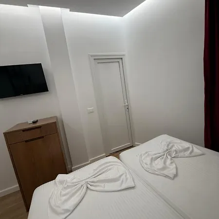 Priam Hotel Durrës